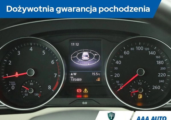 Volkswagen Passat cena 71000 przebieg: 135484, rok produkcji 2016 z Władysławowo małe 277